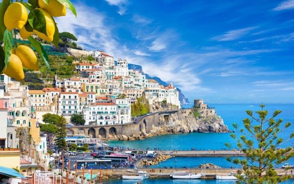 Amalfi-in-Campania-scaled1
