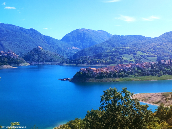 Castel_di_Tora_7