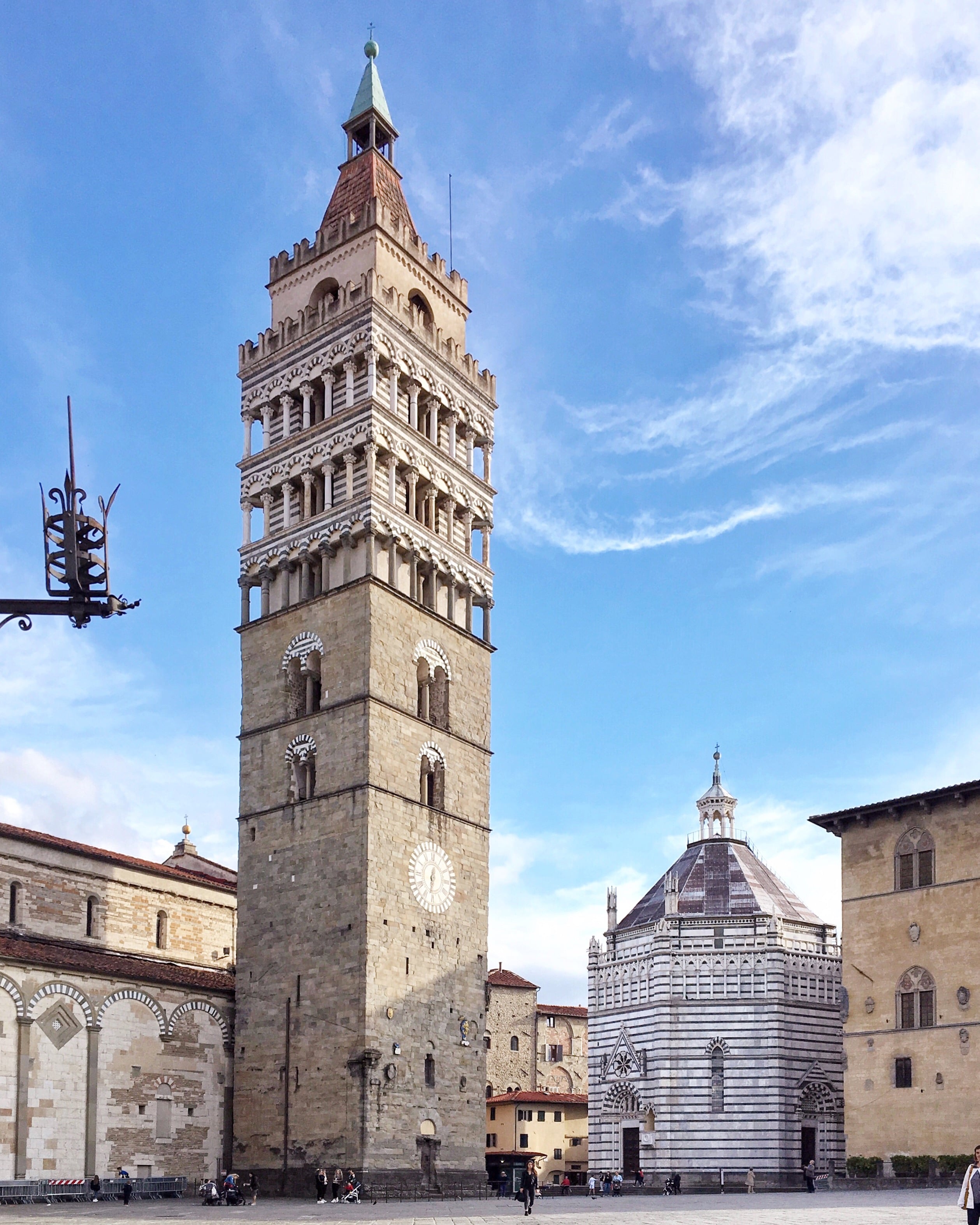 piazza-del-duomo-pistoia